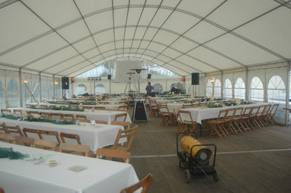 Rundbogenzelt (Bodega) mit Boden mieten